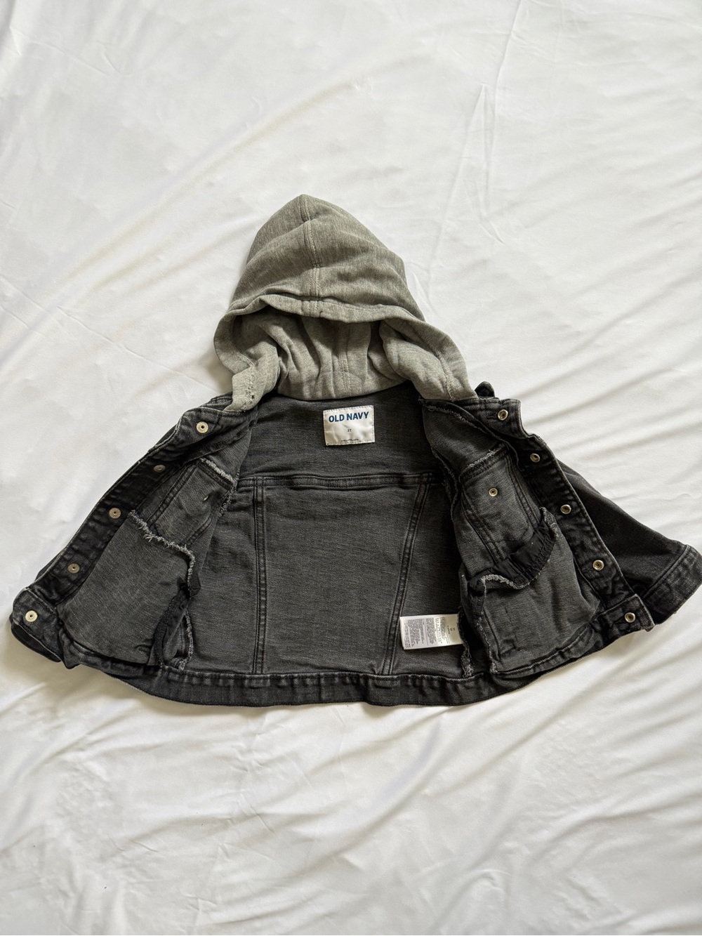Old Navy Toddler Boys 3T Black Denim Hooded Trucker Jacket Stretch - Picture 3 of 7